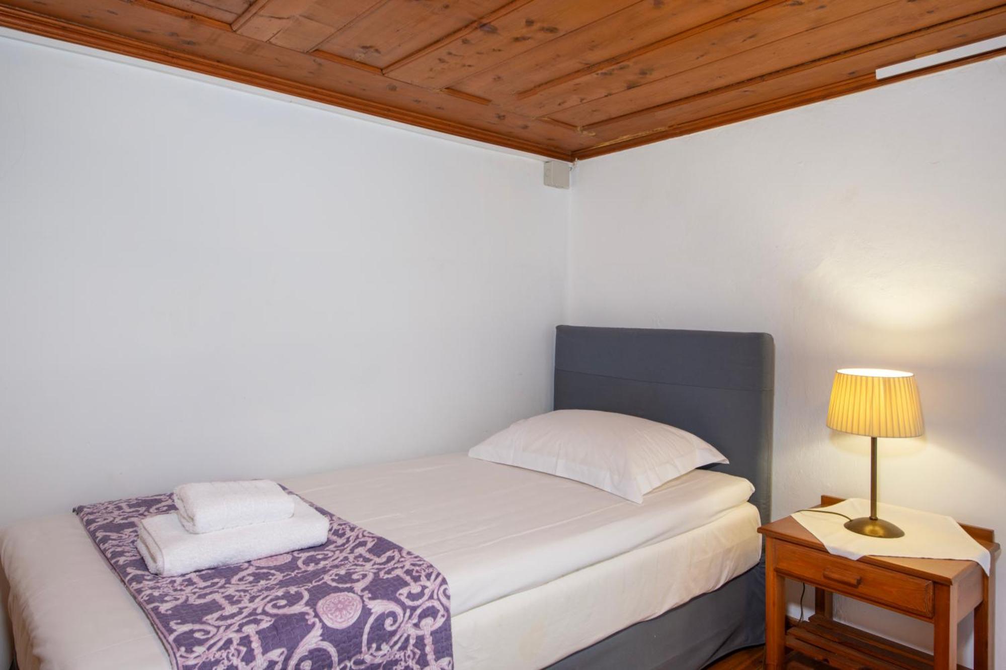 Ismini Apartments カリヴェス エクステリア 写真